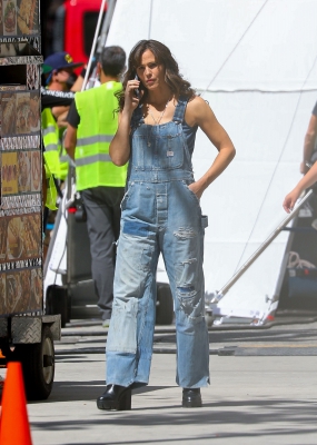 Click to view full size image
==============
On-Set-The-Last-Thing-He-Told-Me-May-11-017.jpg On-Set-The-Last-Thing-He-Told-Me-May-11-017.jpg