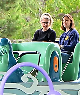 28-Out-and-About-with-Seraphina-and-Emme-on-Disneyland-03.jpg
