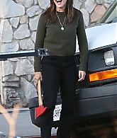 Filename=jengarneronline_lastthing_setnov24_28329.jpg
Filesize=937KiB
Dimensions=1904x3000
Date added=Apr 09, 2025 jengarneronline_lastthing_setnov24_28329.jpg