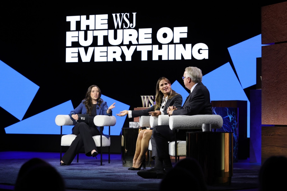 JGO_WSJsFutureEverything_Panel25_282929.jpg